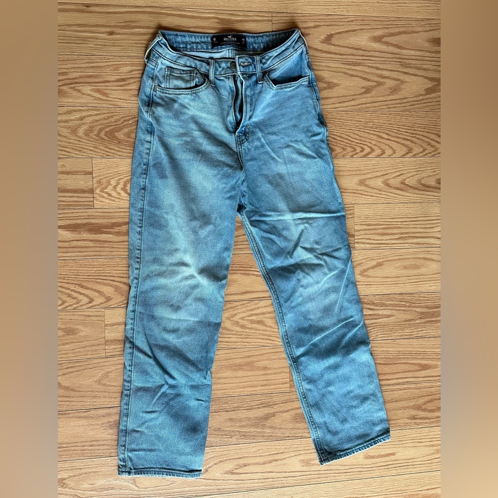 Hollister High Waisted Cropped Jeans